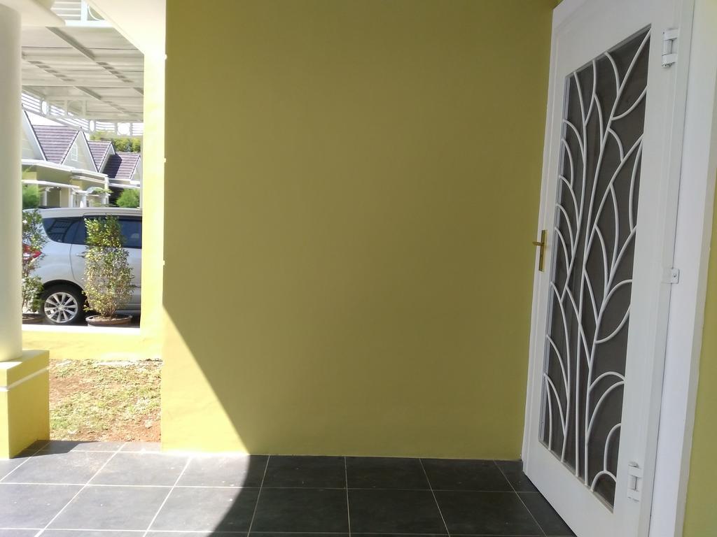 Jasmine Park Guest House Semarang Dış mekan fotoğraf