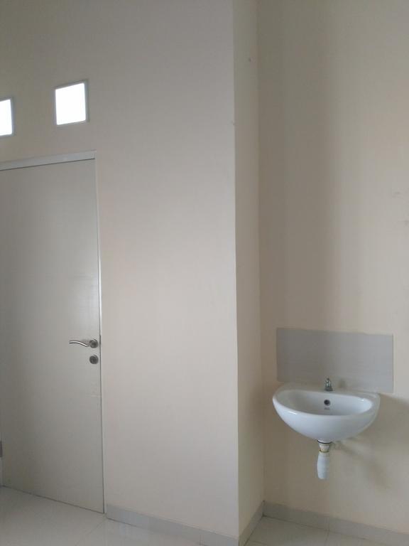Jasmine Park Guest House Semarang Dış mekan fotoğraf